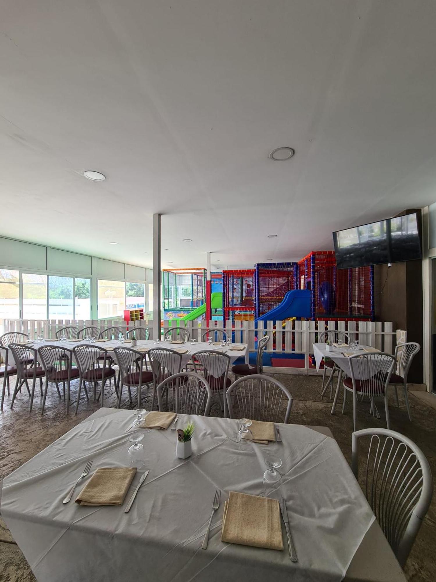 Hotel Saturday Palma Campania Exterior foto